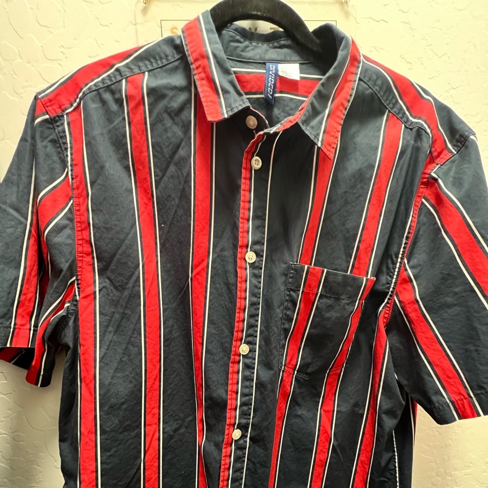 H&M button shirt